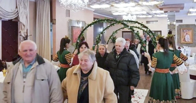 Златна сватба празнуват 42 двойки