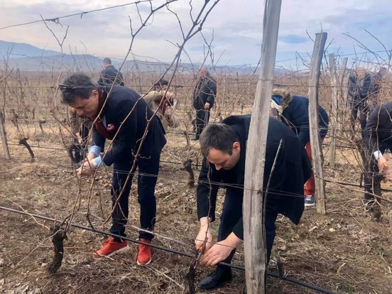 Кметът и зам.-областният управител зарязваха край Огняново