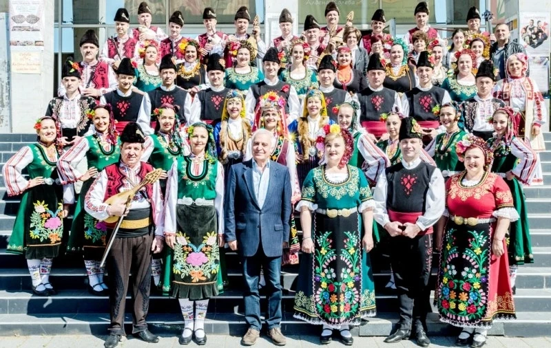 Ансамбъл “Пазарджик” танцува в “Българи от старо време”