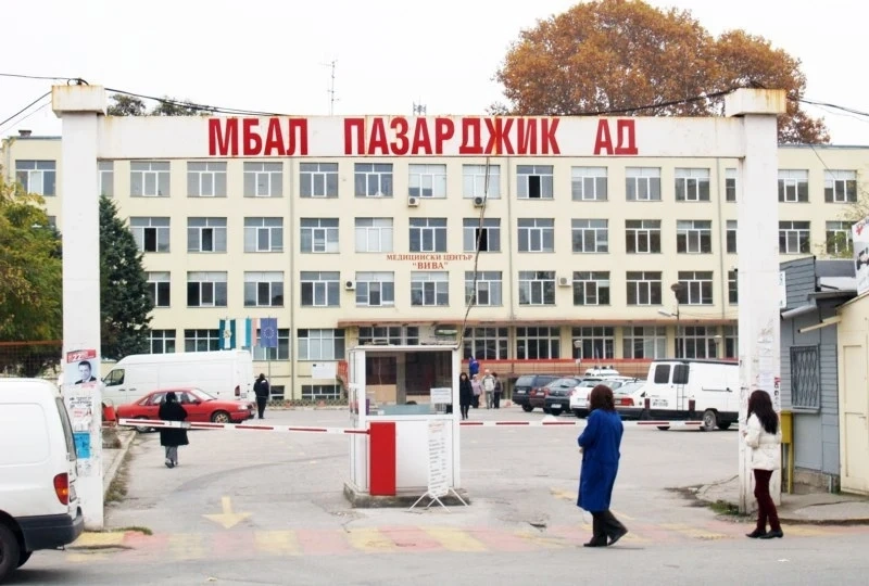 Лекари от 3 отделения се бориха за живота на пациентка