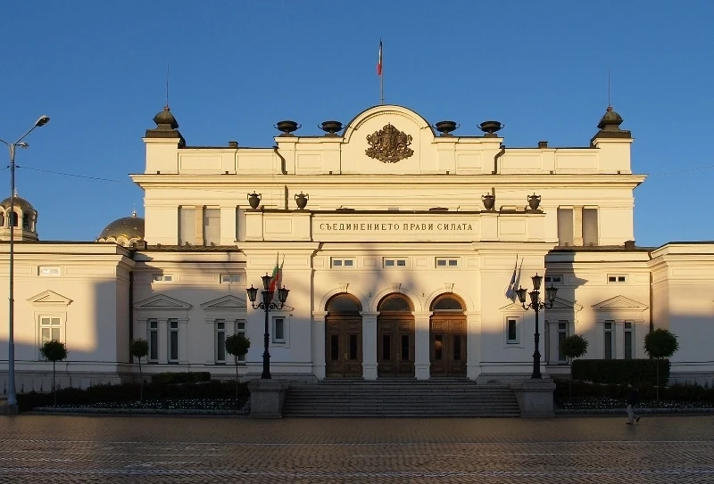 България е в извънредно положение до 13 април заради коронавируса