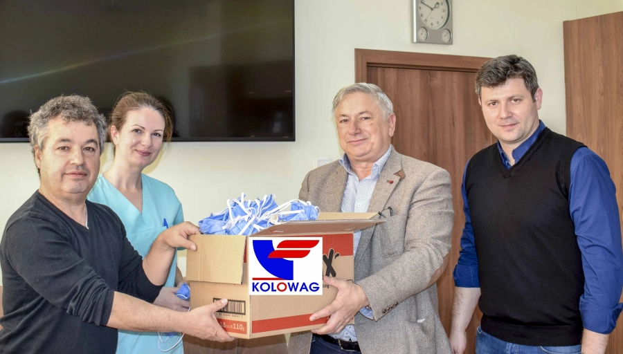 В тапицерския цех на „Коловаг” шият маски, даряват всяка седмица на МБАЛ-Пазарджик