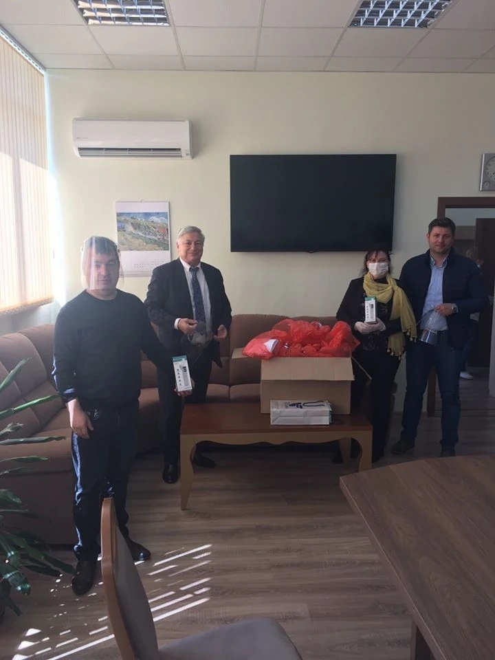 Второ дарение от Ротари клуб-Пазарджик, пристигаха 500-те бързи теста от фондация „Лъчезар Цоцорков“