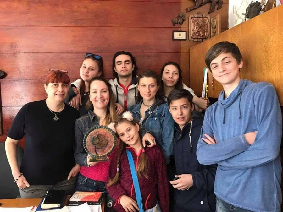 Гледаме зад кулисите на театралния фестивал „Океан от любов“
