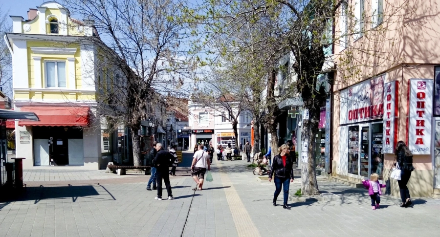Остаряваме бавно – и в градовете, и в селата на областта