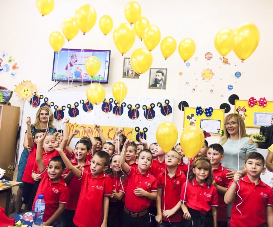 Последният „Клас на месеца” си взема приза заедно с удостоверенията