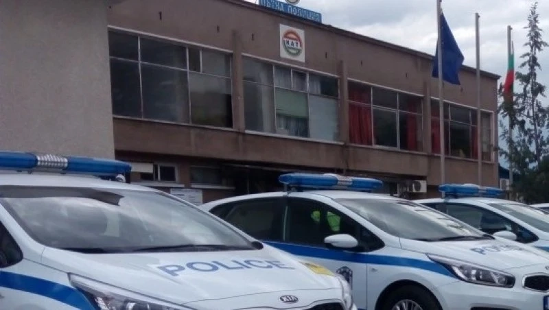 В 13 часа днес затвореното заради коронавирус звено на КАТ възобновява работата си