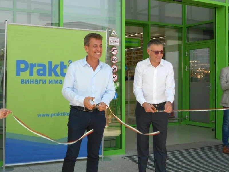 Откриха хипермаркет „Практикер” в областния град