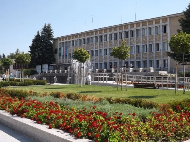 Община Панагюрище ще подобрява социалната инфраструктура на деца от улицата с проект