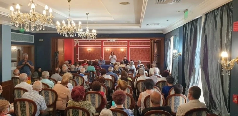Корнелия Нинова: „Същественият въпрос днес пред България е социално-икономически план за преодоляване на кризата“