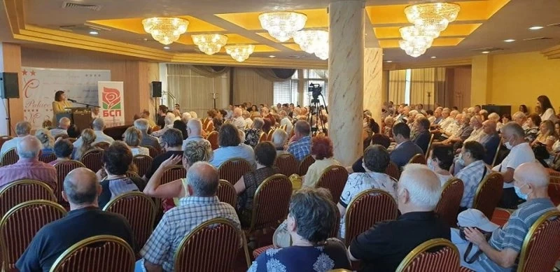 Нинова: С вота на 12 септември ще докажем, че сме модерна европейска партия