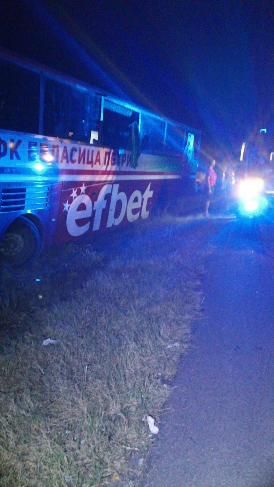 Автобусен шофьор загина, но спаси цял отбор на магистралата