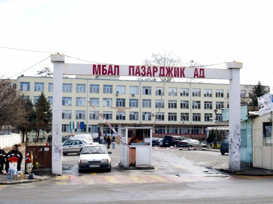 Ковид-леглата в областната болница са заети, триажните са още по-голям проблем