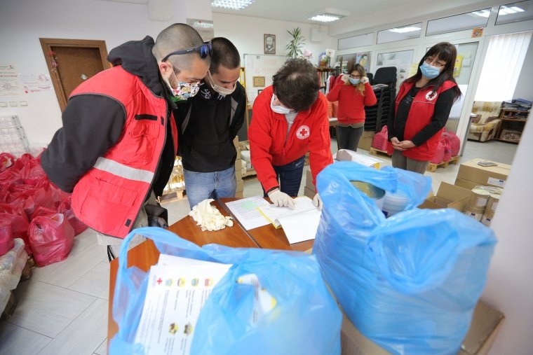 Доброволците празнуват на 5 декември, БЧК-Пазарджик ги поздравява