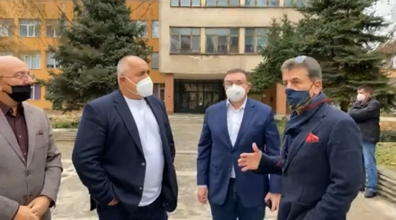 Пазарджик става център за изнесено обучение на медицински сестри и лаборанти, обяви премиерът Борисов