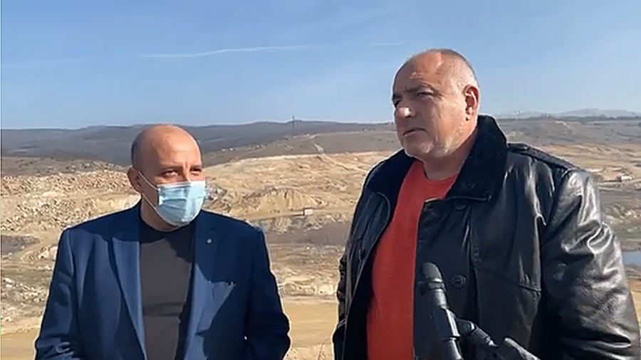 Премиерът Борисов и вицепремиерът Захариева в Панагюрище обещаха 20 млн. лв. за язовира