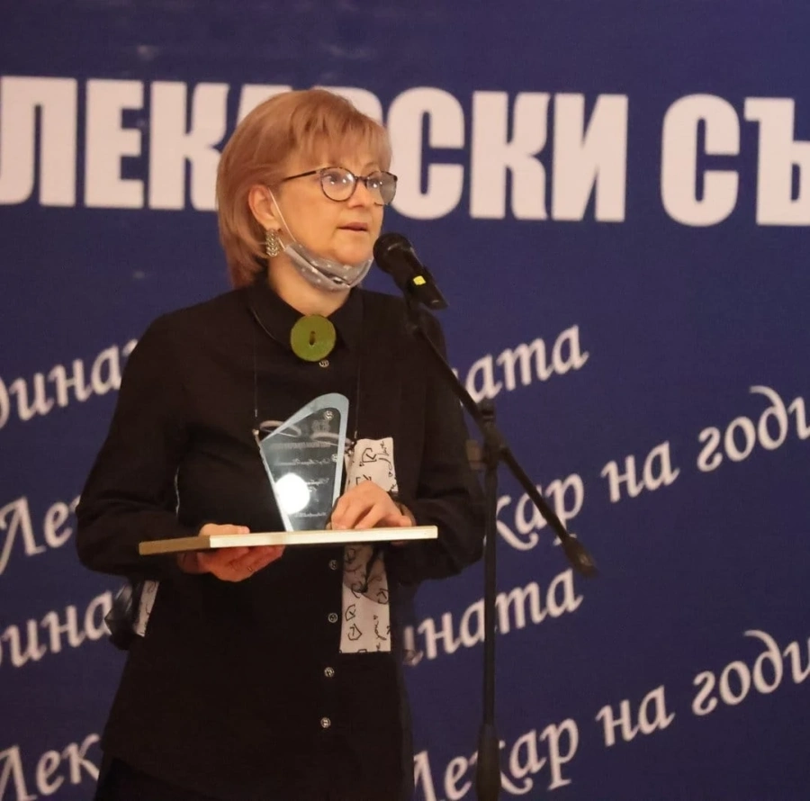 Президентът Румен Радев ще връчи почетен знак на д-р Пишмишева