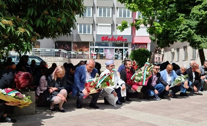 Пещерци се поклониха пред паметта на Осман Ефенди