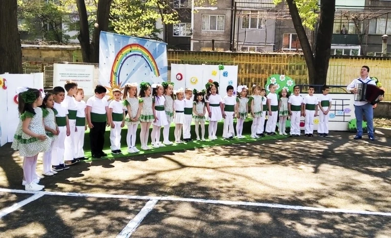 ДГ ”Здравец” и ”Детски празници на изкуствата-2021”