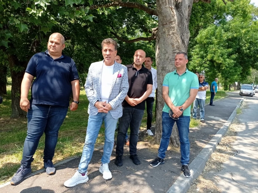 Започна подмяната на уличното осветление в Пазарджик