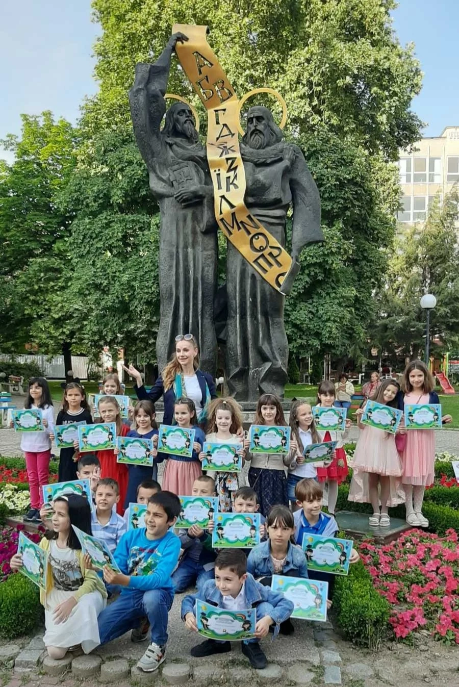 Втори „А“ клас от НУ „Отец Паисий“ е Класът на май