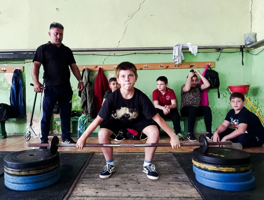 Щангите се върнаха в Пазарджик, влизат и в Спортното училище