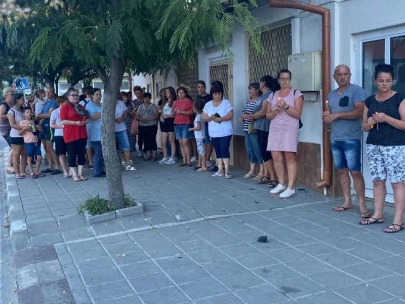 Мълчаливо бдение и протест в Братаница