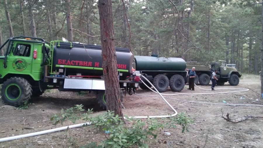 Вече е ограничен пожарът край спа курорта