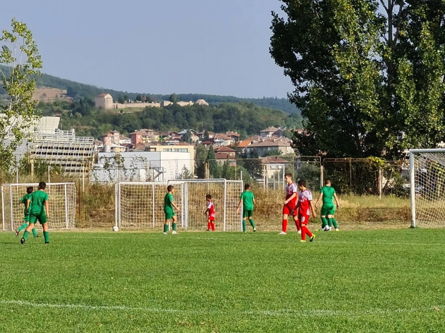 Откриха детски футболен турнир “Peshtera Cup 2021”