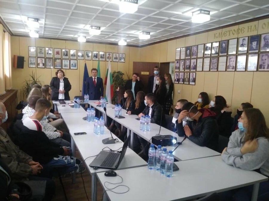 Общината отвори врати за стрелчанските ученици