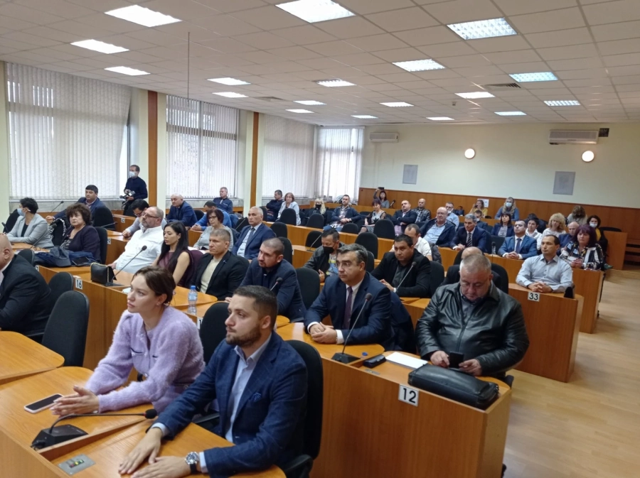 Вдигнаха такса ”Смет”, от БСП бяха категорично против