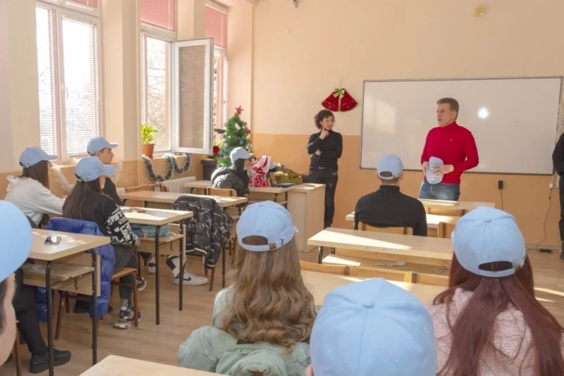 Два класа с приза ”Клас на месеца” в навечерието на Коледа