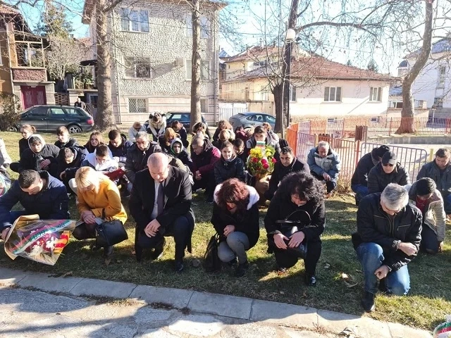 Пещерци почетоха 144-годишнината от Освобождението на града