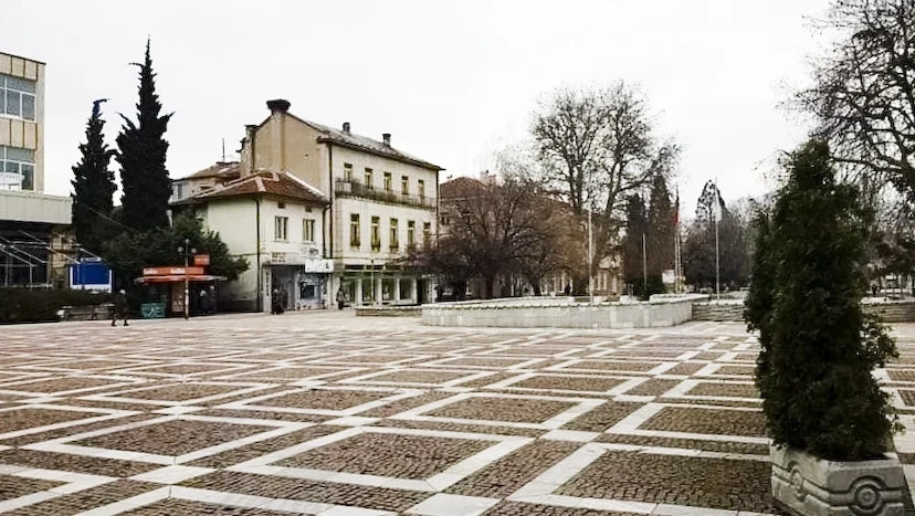 Телефони в Пещера за желаещи да настанят пристигащи от Украйна