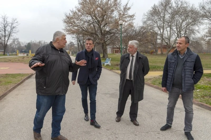 Община Пазарджик прави ”Градина на света” в източната част на Острова