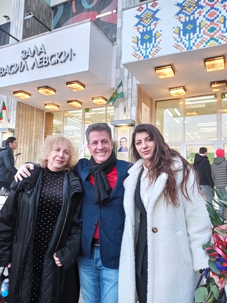 Потомци на Бенковски изрисуваха шевиците-код на дома на Хебър