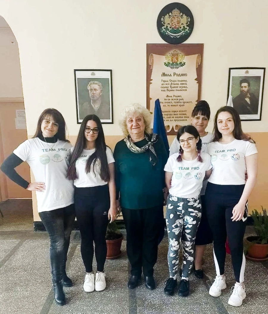 Учениците от Икономиката ще представят България в Европа