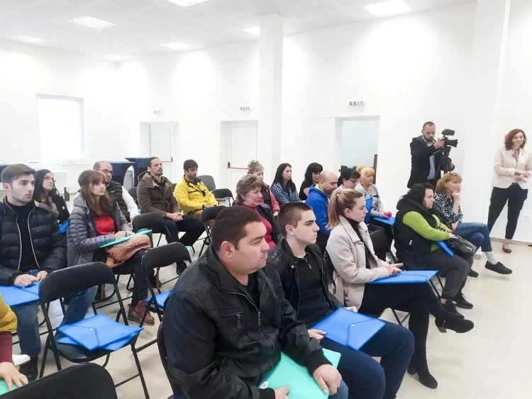 В Стрелча започна обучение по предприемачество
