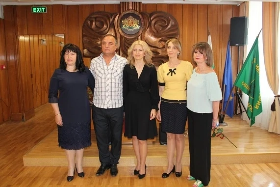 И в Панагюрище връчиха наградите „Учител на годината“