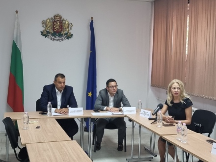 Министър Александър Пулев представи в Пазарджик възможностите пред бизнеса по Плана за възстановяване и устойчивост
