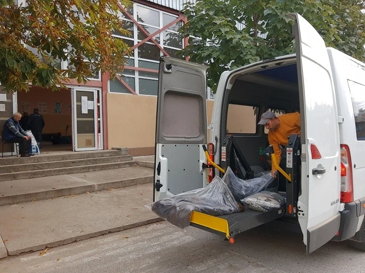 Пещерци помогнаха в Каравелово, гледката е съкрушаваща - казват очевидци