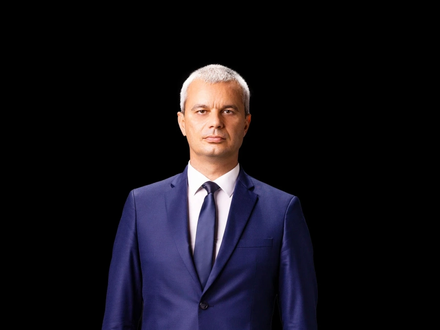Костадинов: Властта е в ръцете на хората
