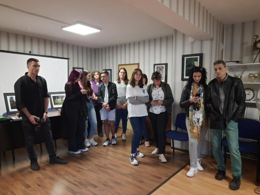 РИОСВ връчи специална награда на фотоизложбата “Фоторепортажи Пазарджик диша“