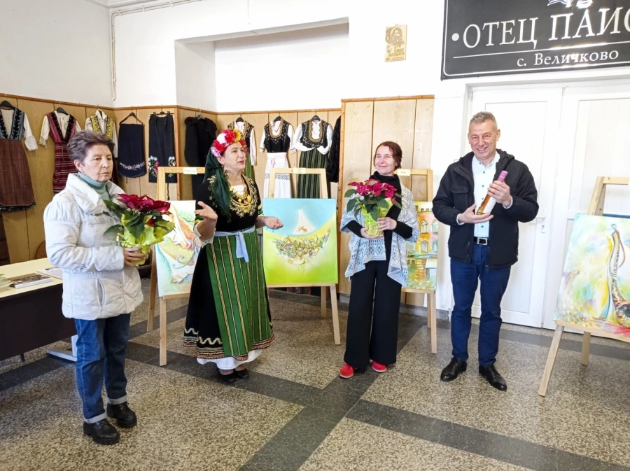 Изложба и книги на вино и татлии в НЧ \