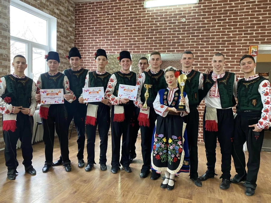 Гран при, първо място и специална награда за „Чудесия“ от фестивала на изкуствата „Утринна звезда“