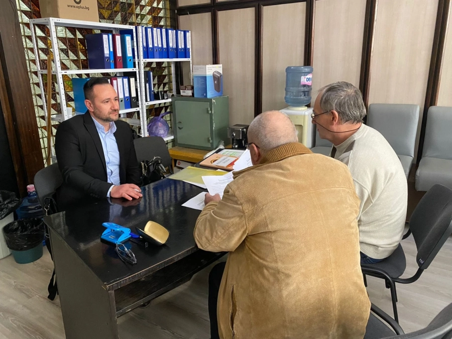 “Има такъв народ“ регистрира кандидатите в РИК, Станислав Балабанов пак е начело на листата