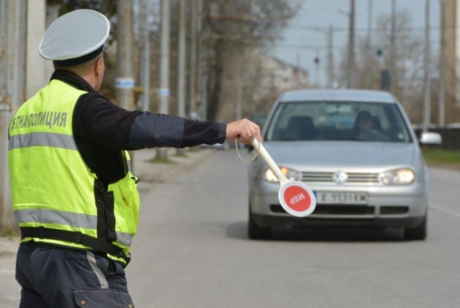 Допълнителни полицейски екипи в участъците в интензивно движение, вижте къде ще са те