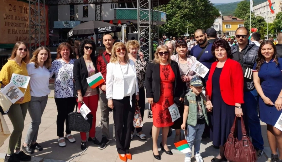 Поздравление от директора на ПГХВТ “Атанас Ченгелев“-Пещера