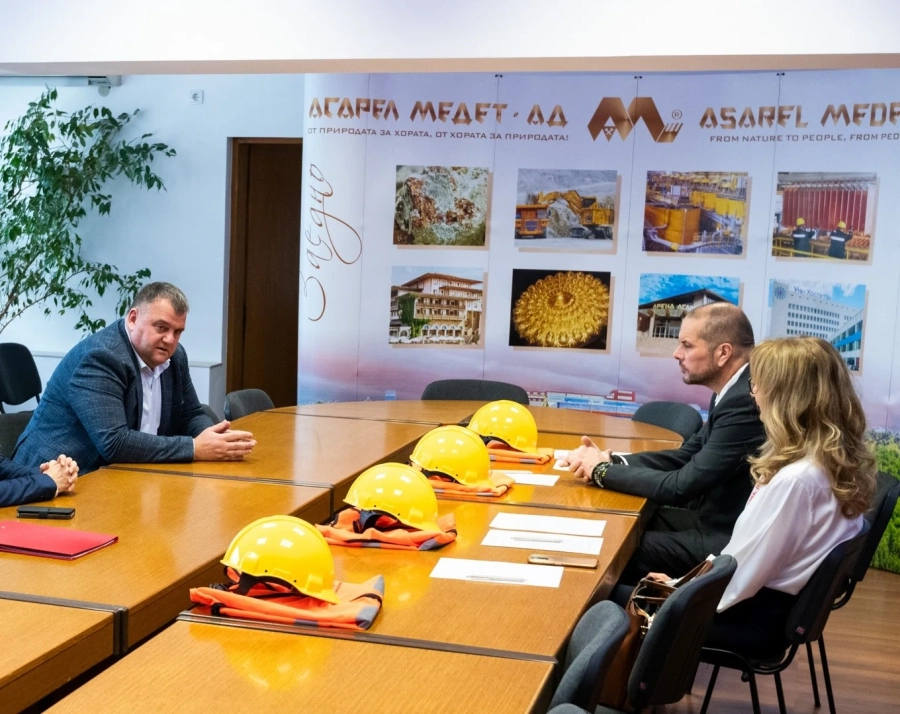 Кметът на община Брезник Васил Узунов посети “Асарел-Медет“ и Панагюрище