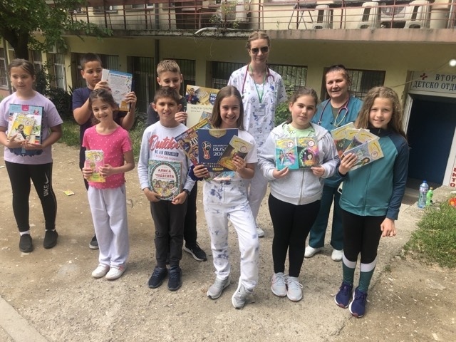 Детски книжки за малки пациенти на МБАЛ-Пазарджик на 1 юни
